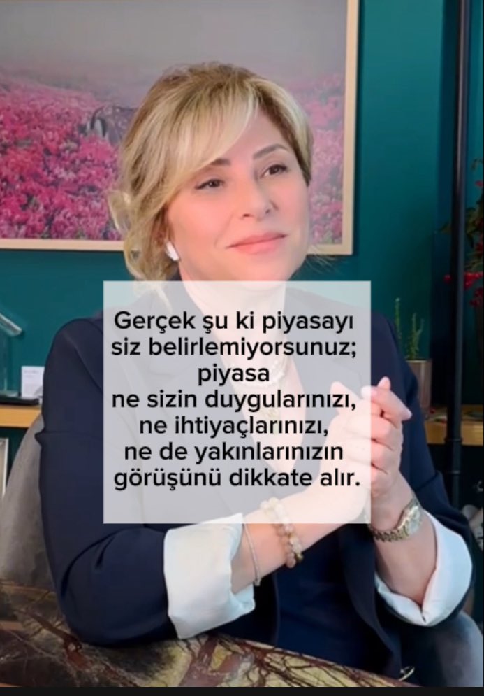 Blue notes 15 Eylül 2025

İlk evini alacaklar değerli alıcı adayları, büyük ihtimalle o ev hayalini kurduğunuz ev değil. Ama yine de bütçenize göre olan o evi alın; çünkü bu son durak değil, sizi o hayalinizdeki eve götürecek ilk adım.

Değerli satıcılar, evinizi yüksekten
