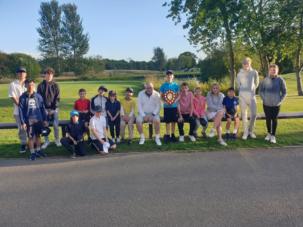 bwjuniorgolf's tweet photo. @bwjuniorgolf with @SeamusCoen after competing for the Coen Shield, part of the Coen Cup weekend, our major fundraising event of the season.
Thanks Seamus for all your support. https://t.co/jsc0c0dLSf