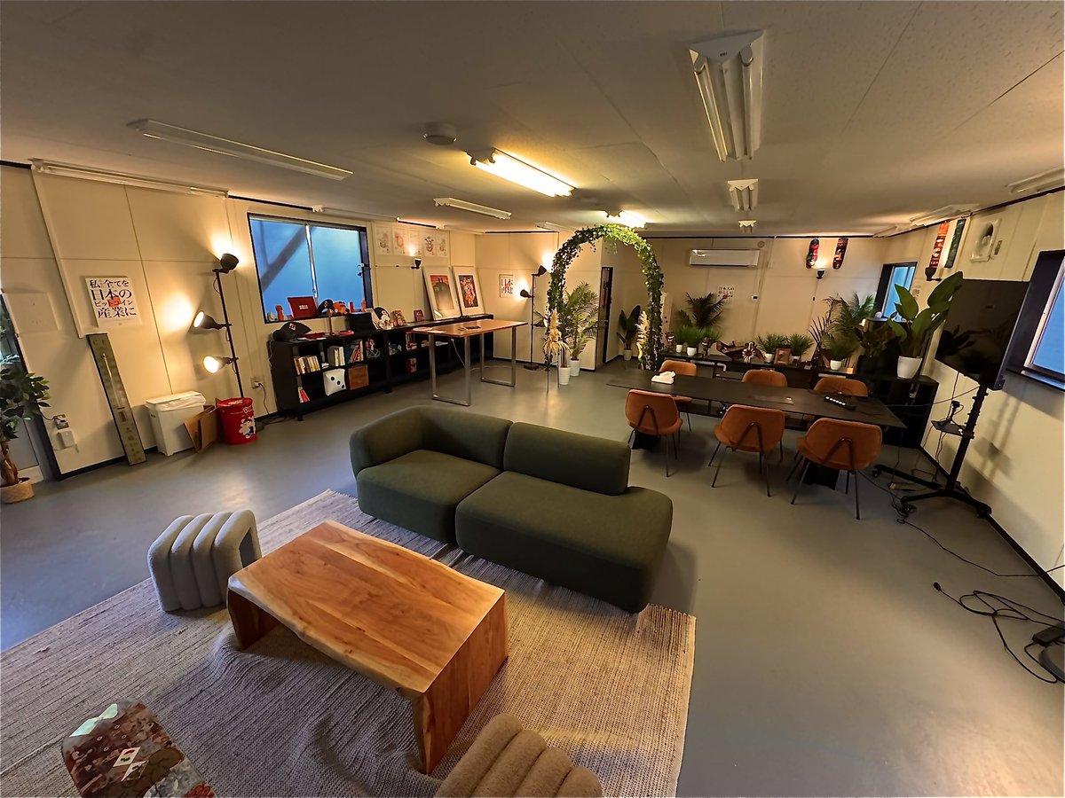 この時間帯のオフィスの雰囲気が一番好きかも知れません。