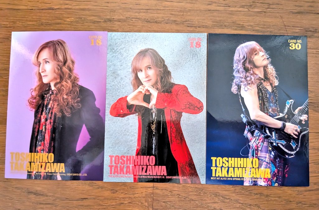 かわいいだけじゃダメですか…？
右！
左！
正面！！
(高見沢さんに)
キュン4させられちゃう！🫠❤