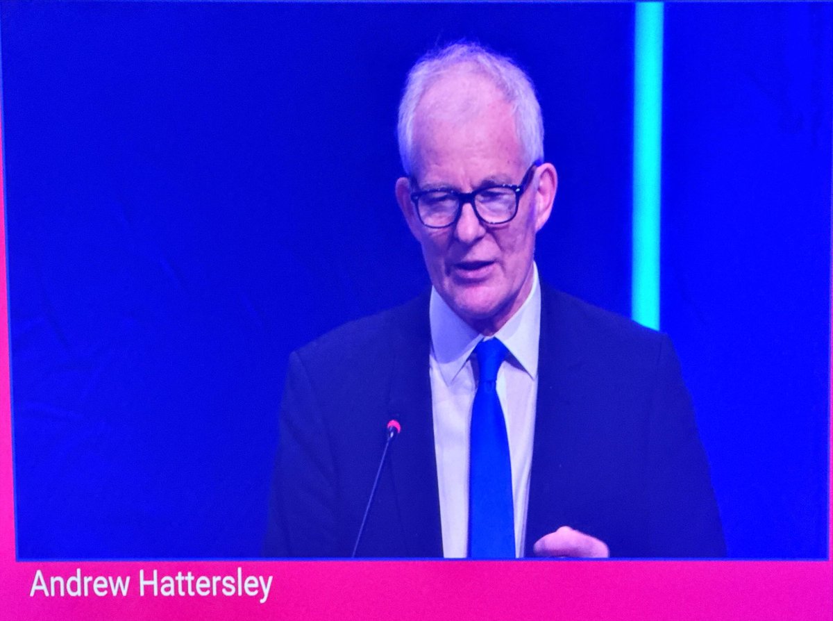 Andrew Hattersley – Claude Bernard Lecture #EASD2025:
• 30-40% de adultos con #DiabetesTipo1 reciben diagnóstico inicial de #DT2.
• Anticuerpos y péptido C son claves: 67% de los “T1D” negativos para Ac son en realidad T2D o MODY.
#Diabetes #PrecisionMedicine
