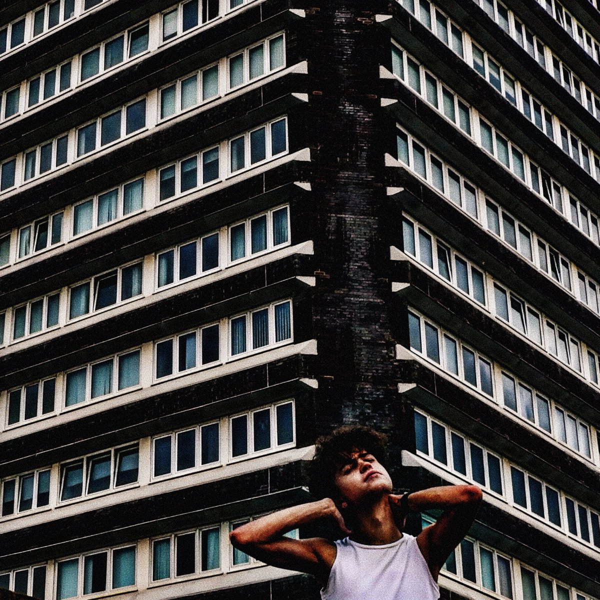 TOM A SMITH tweet media