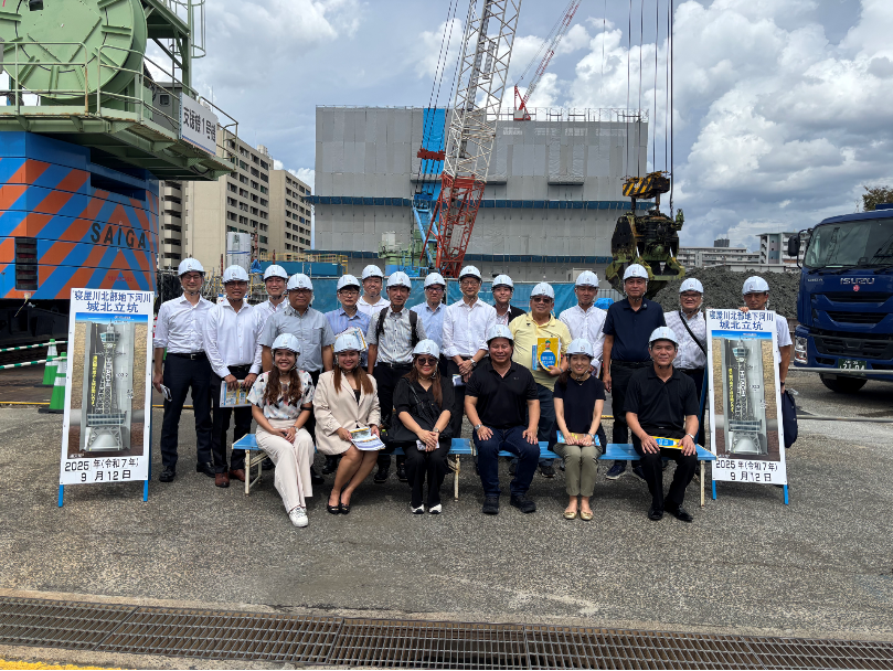 AmbJPNinPH's tweet photo. What a great honor to welcome the members of the Philippine government to Osaka, Japan! Through this Joint Committee, which serves as a #SolidFramework for advancing 🇯🇵🇵🇭 infrastructure agenda, we continue to further strengthen our economic and development cooperation. 🤝📈 https://t.co/xY8RKtaWTF