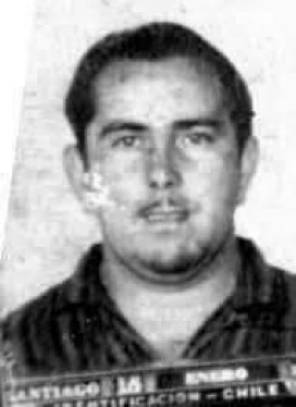ANPIRomaPosti's tweet photo. #AlamiroSaavedra, commerciante di 41 anni,#ManuelAllende, studente di 16 e #SimónFuenzalida di 26, vennero arrestati dai #Carabineros del commissariato Walker Martínez il #21settembre 1973. Il giorno dopo vennero ritrovati senza vita presso il ponte #PioNono a #SantiagoDelCile. https://t.co/kVaLSF6yQP