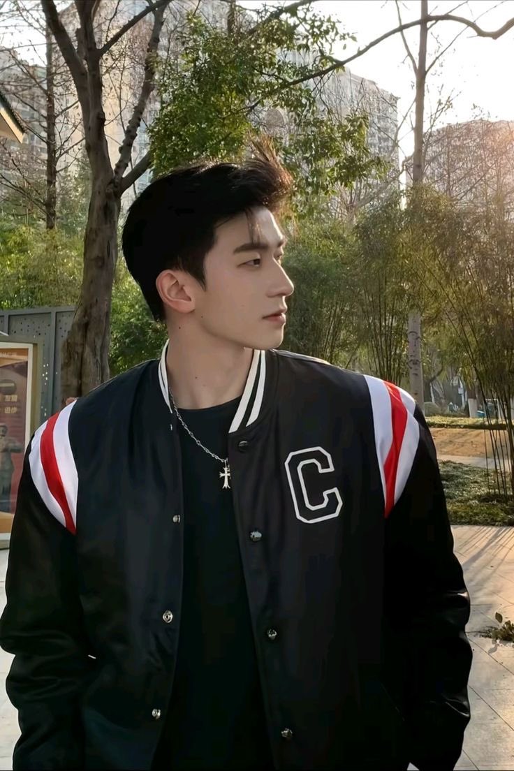 𝐬𝐞𝐥𝐞𝐧𝐞 tweet media