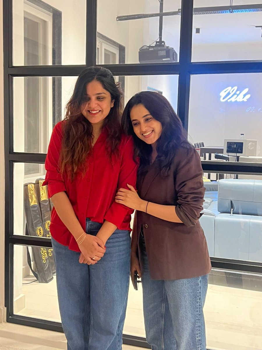 One with our dearest Kanmani❤️ Wishing you the Best &amp; Beyond for #OG you are an Angel💕 <a href="/priyankaamohan/">Priyanka Mohan</a> #OGonSept25