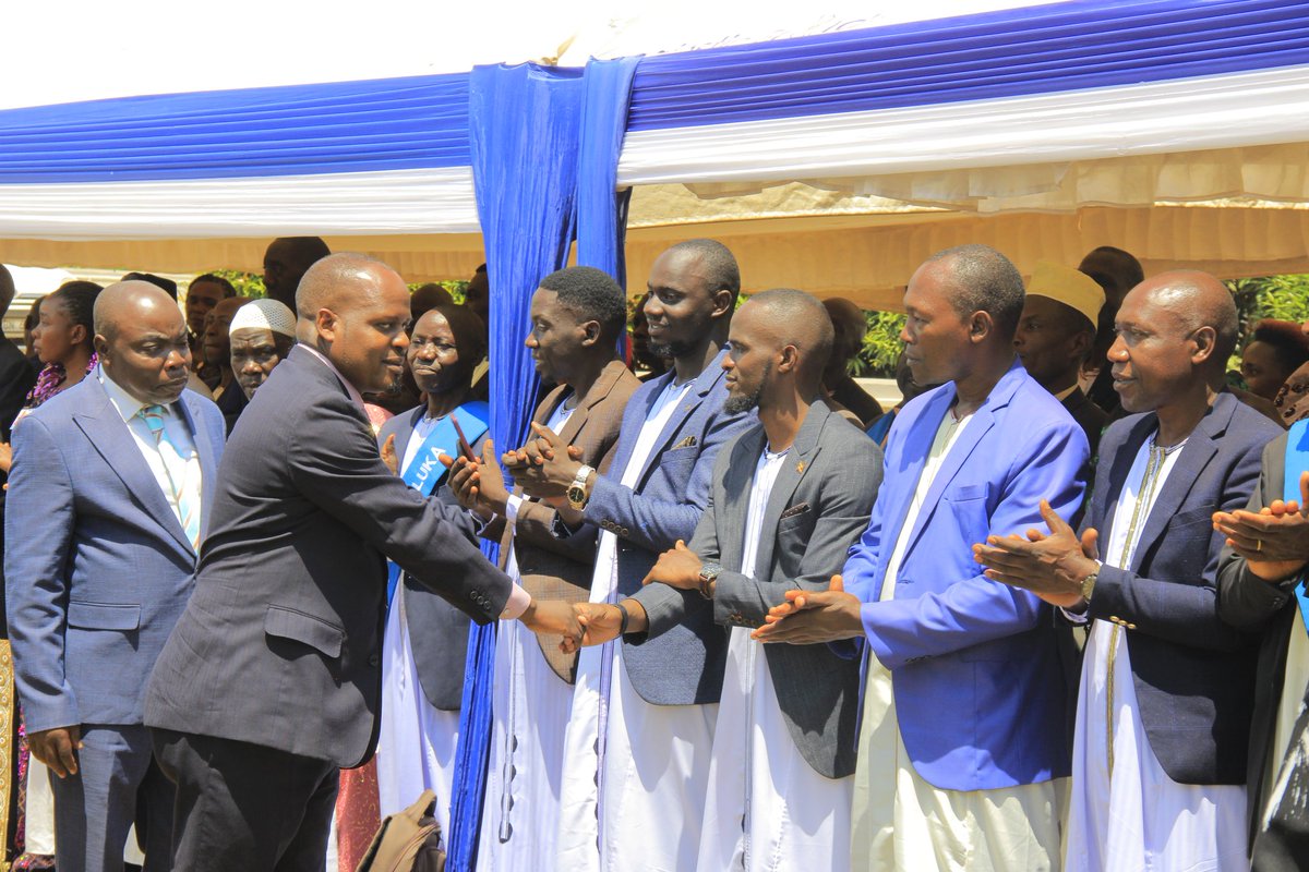 BugandaKingdom_'s tweet image. Enkya ya leero, abantu ba Kabaka bakiise Embuga mu nkola ya #LuwaloLwaffe
Ssaza Mawokota; Ssaabaddu Kituntu, Ssaabawaali Nkozi ne Mut. II Kirengente
Ssaza Busiro; Ssaabawaali Kasanje ne Ssaabagabo Nsangi
Buddu; Ssaabawaali Bukoto
Kyaddondo; Mut. IV Mukulu wa Kibuga Mengo Lubaga…