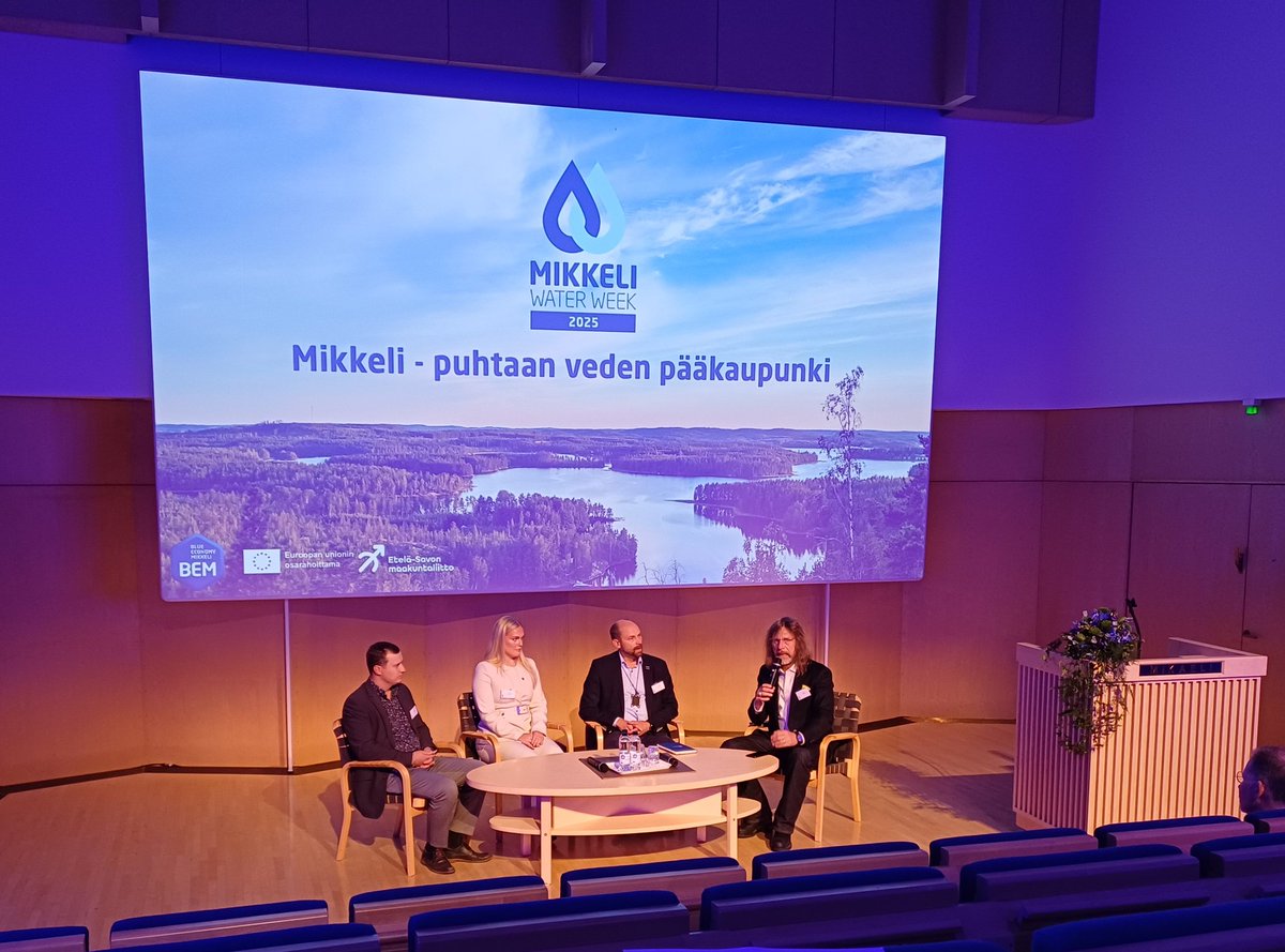 Jone Nikula haastaa kuntapäättäjiä puhtaiden vesien puolesta Finnish Lakeland Forumissa. Ja hyviä vastauksia saatiin. Puhtaat vedet ovat luonnonlahja ja mahdollisuus meille.