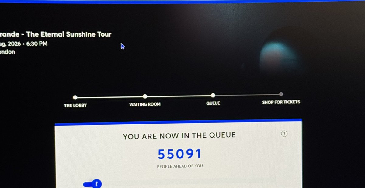 Werczih's tweet photo. Yeah the only thing I’m getting is getting insane 🤩
#ArianaGrande #EternalSunshine https://t.co/c6hRXgHu1l