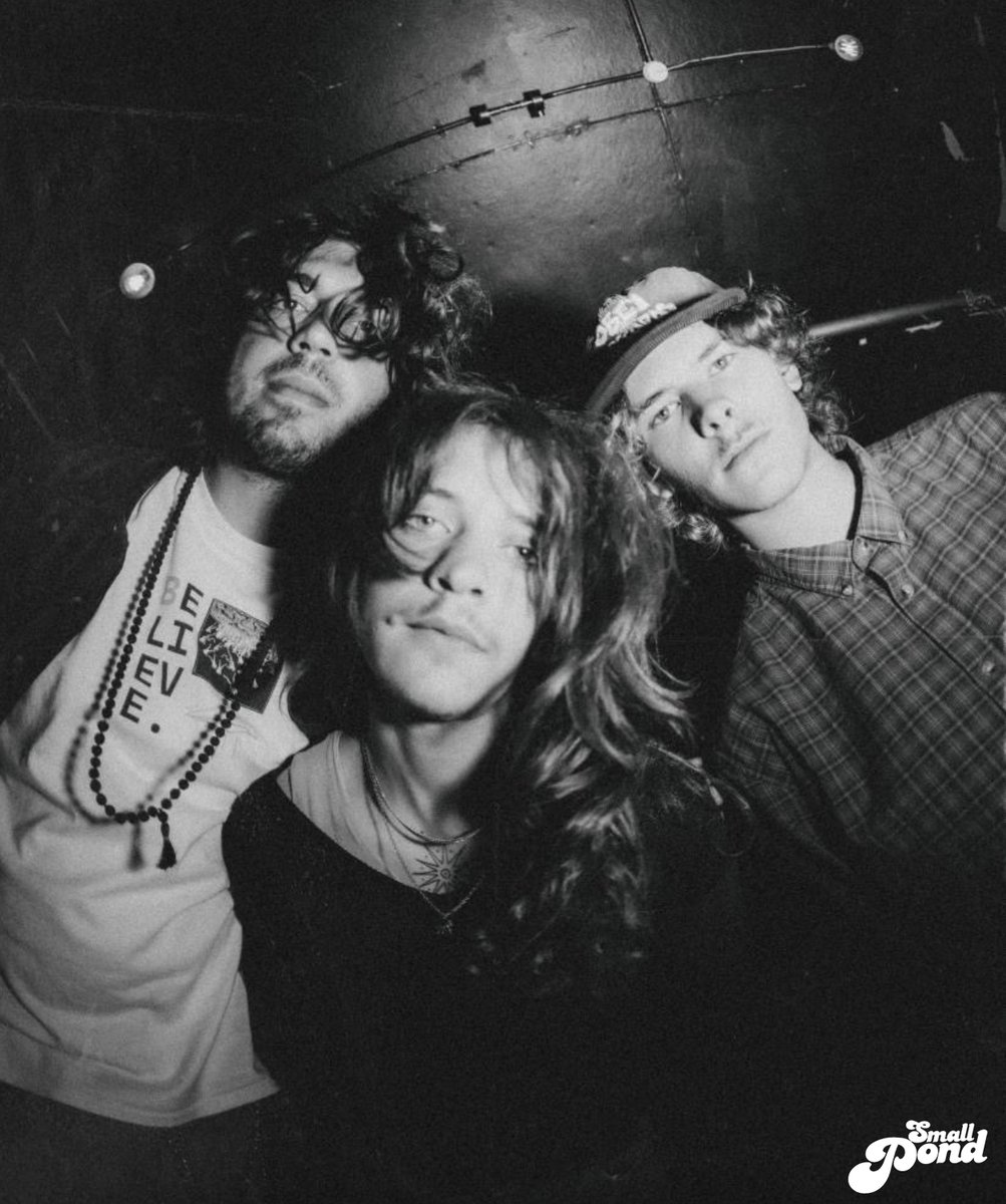 SmallPondRec's tweet image. &apos;Aniseed&apos; by Sick-Days is the second single from our Emerging compilation, and it&apos;s OUT NOW 🔥🔥🔥

The fifth compilation in the series, Emerging Vol. V is out 14th Nov on double 12&quot; vinyl, with our free entry release show @greendoorstore on the 15th

smallpond.lsnto.me/aniseed