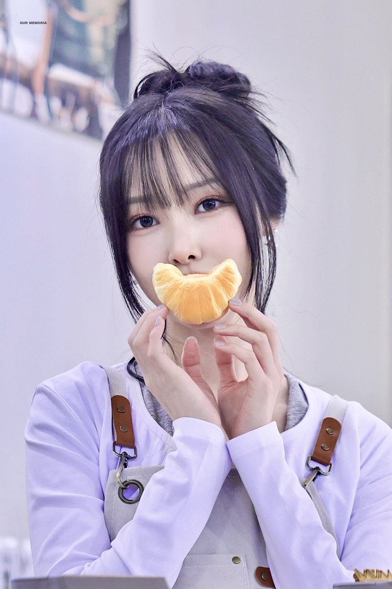 OurMemoria_'s tweet photo. 250912 카페 이벤트 2부 #유주 #YUJU https://t.co/SFABqdRPUq