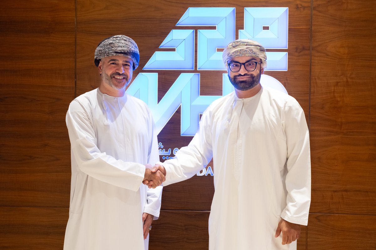 يسرّنا الإعلان عن توقيع اتفاقية بقيمة 30 مليون ريال عماني مع شركة جلفار للهندسة والمقاولات ش.م.ع.ع وذلك بحضور الرئيس التنفيذي لشركة جلفار د. حمود بن راشد التوبي؛ جاءت هذه الاتفاقية لتعزيز مشاريع البنية التحتية في السلطنة باستخدام أحدث معدات XCMG، بما في ذلك الحفارات واللودرات