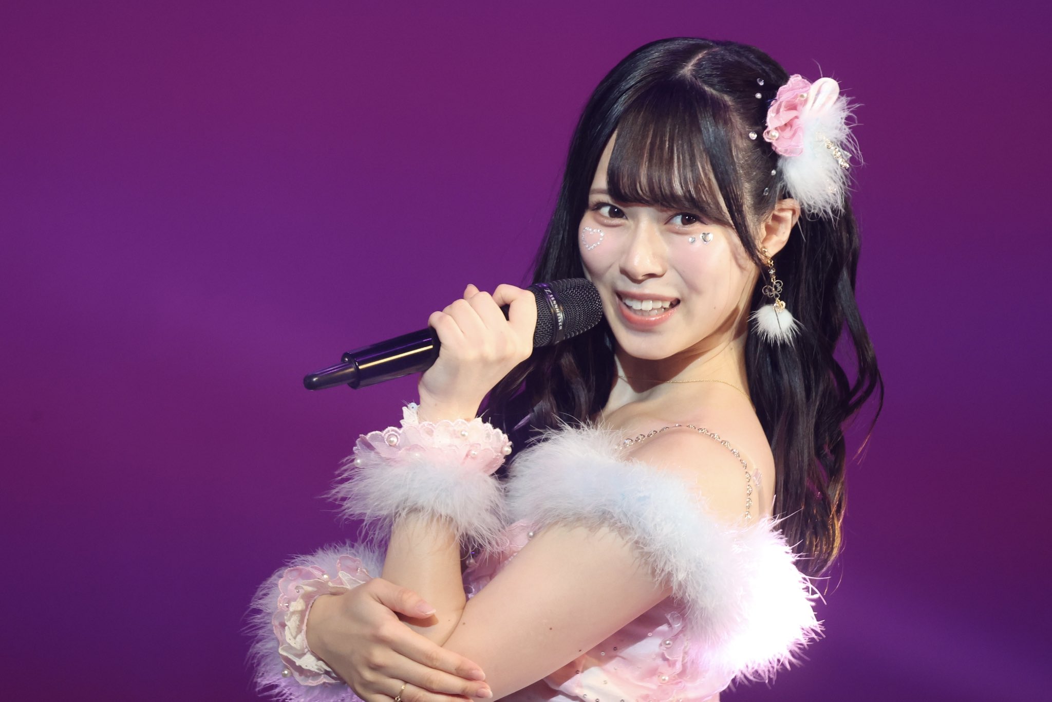 NMB48 芳賀礼 チューストライク 直筆 NMB48「歌って踊って一緒に楽しんでほしい！」大阪・関西万博