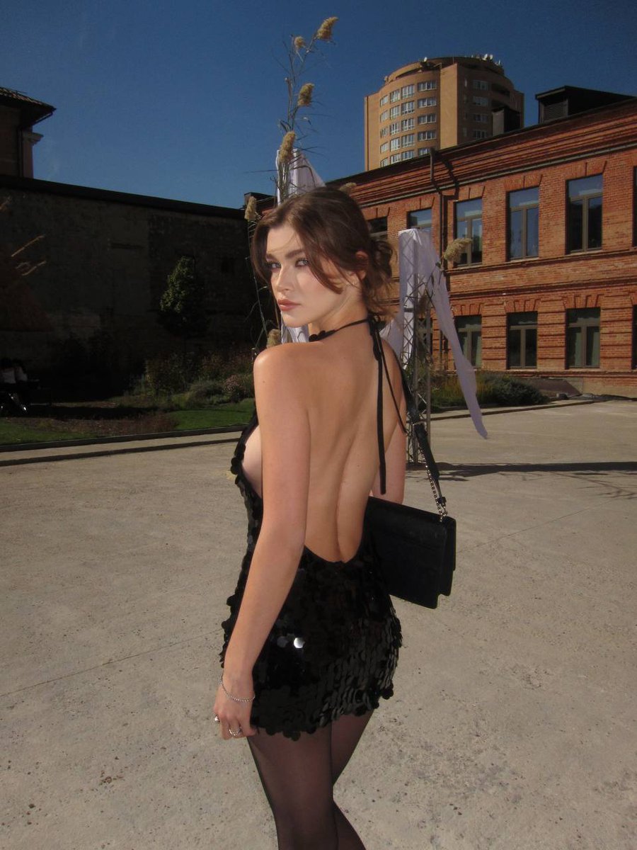 Ukrainian Girls 🇺🇦 tweet media