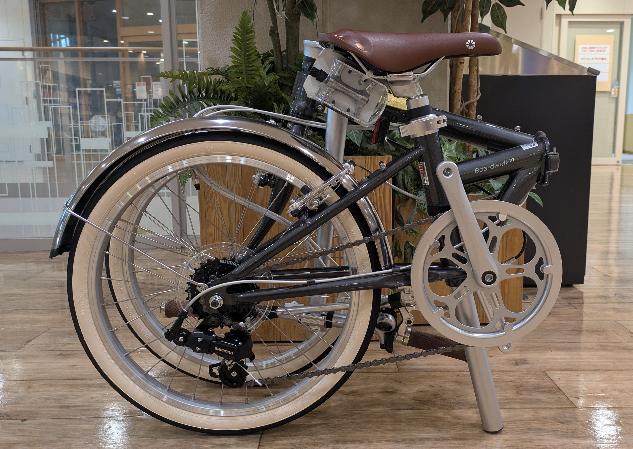 【DAHON】カスタム品 折りたたみ自転車 Boardwalk D7 ミニベロ DAHON Boardwalk D7 2022年モデル[ブリティッシュグリーン