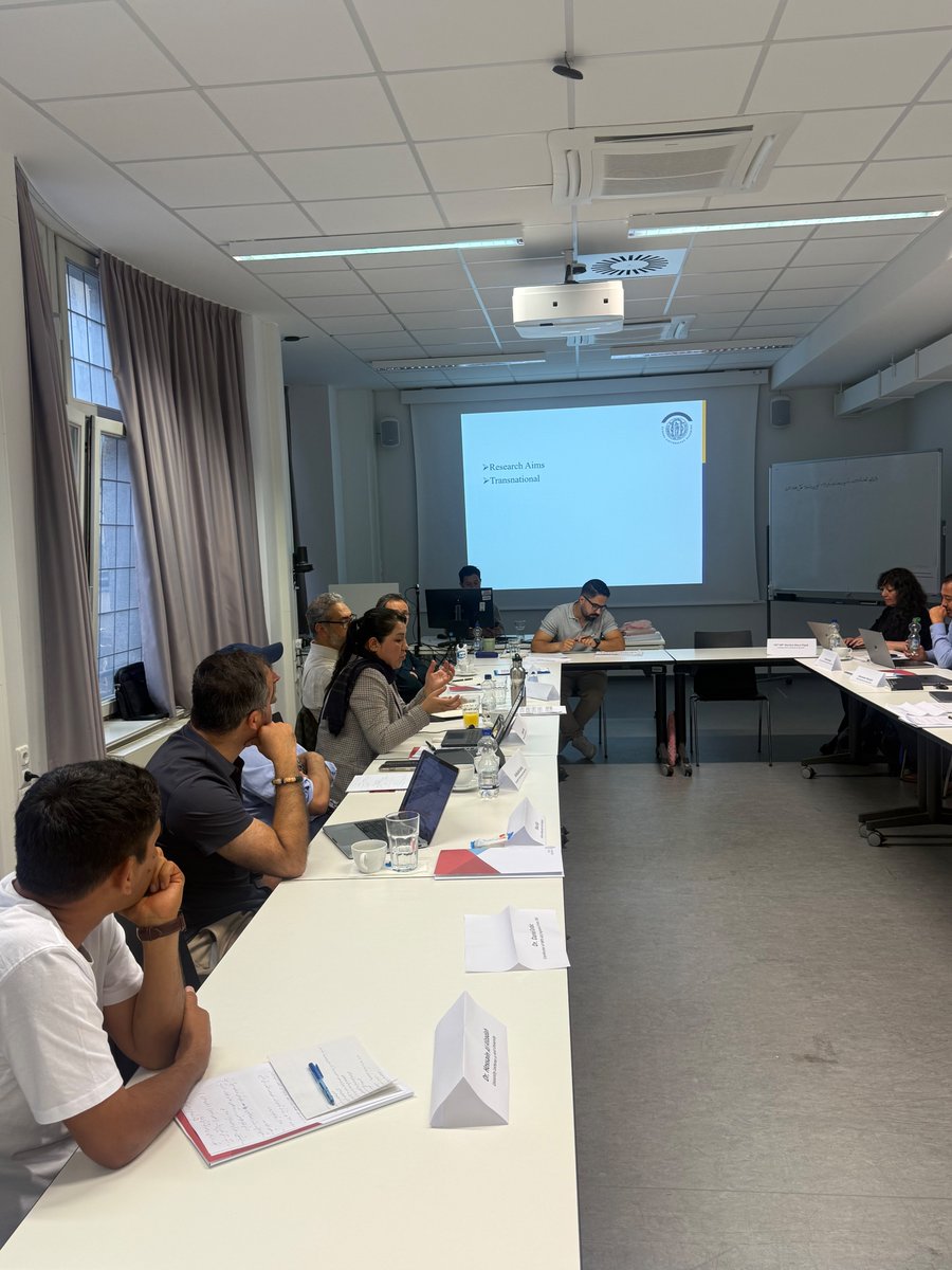 Recap Summerschool 2025
Leipzig University hosted the Summer School #Inbetweennesses (27–29 August 2025), bringing together scholars, activists, and journalists to explore Afghanistan and its diasporas through postcolonial and decolonial perspectives.
Workshops, keynotes by