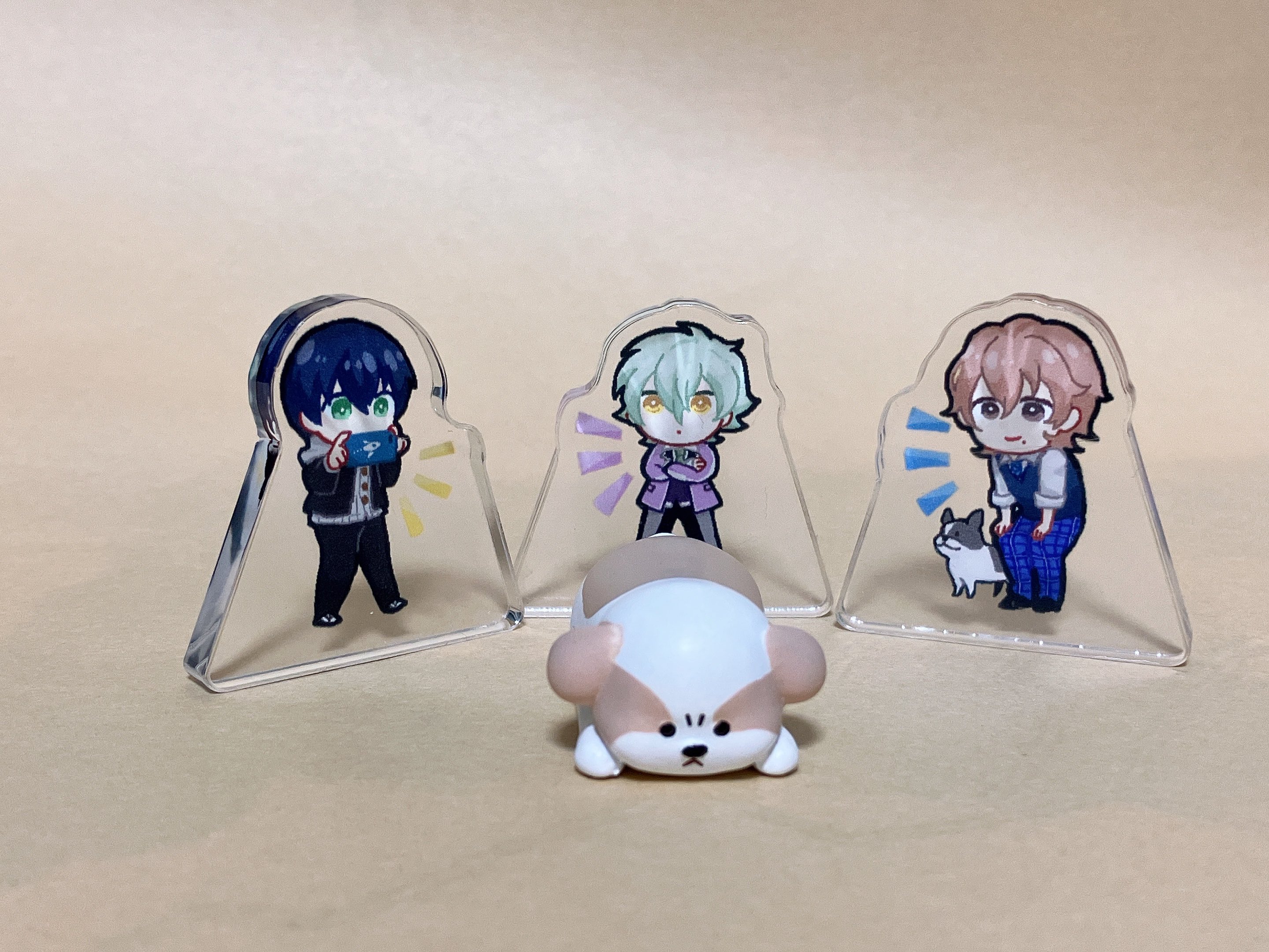 けみたさん おうちでUMP賞 アクスタ全員分台座2点 むぐ on X: 