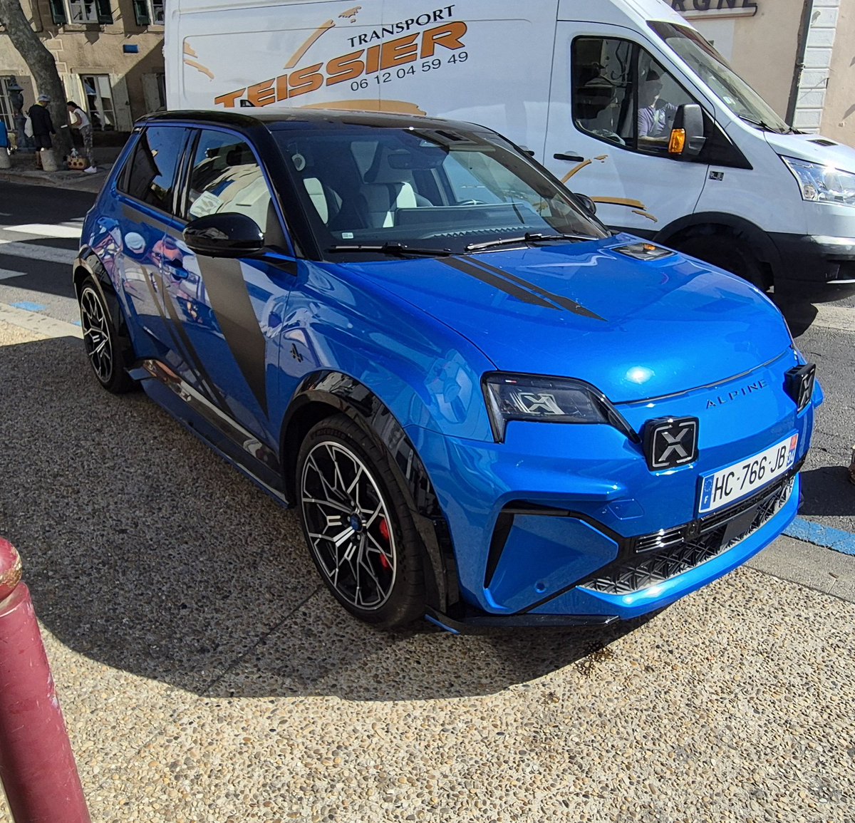 Alpine 290 EV.