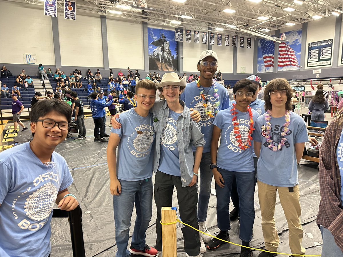 DiscoBots tweet media