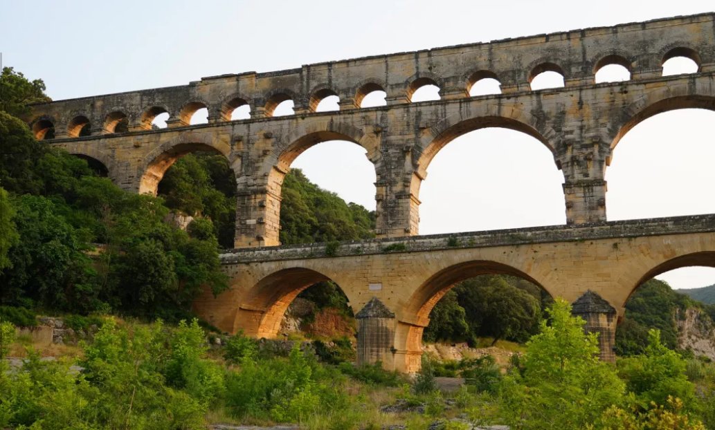 Site du Pont du Gard tweet media