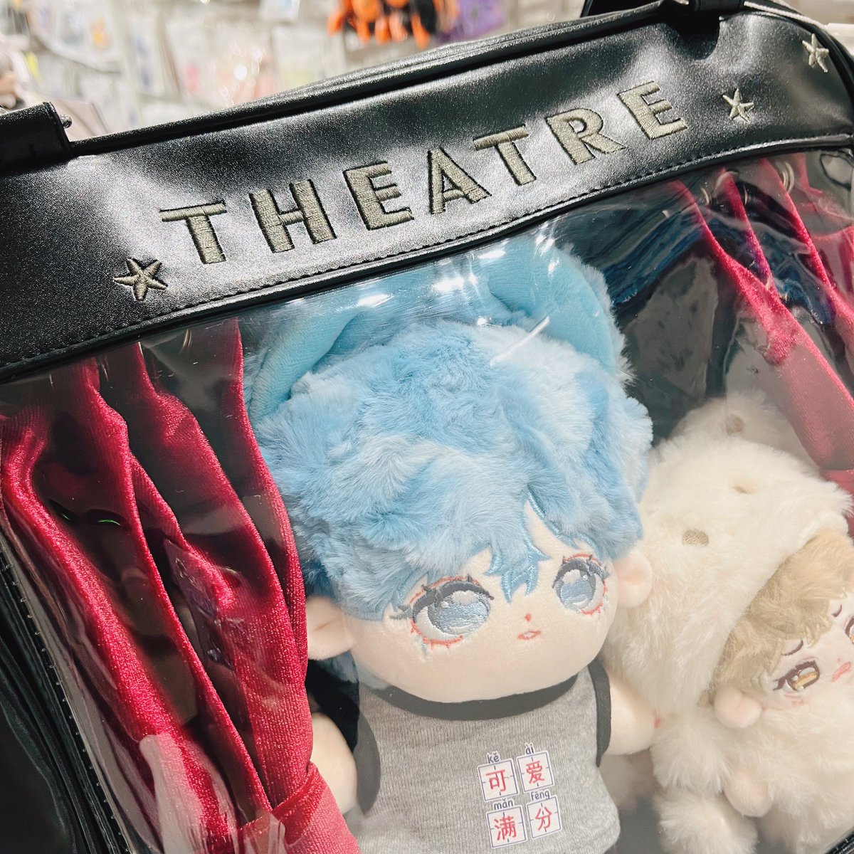 🔁再入荷情報🔁

ご好評につきお品切れしておりました「シアター痛バック」本日再入荷いたしました🎪

キャンバス生地のブルー、ブラックに加え今回はレザー風のブラックも新入荷🖤ྀི.∘♡⃝

ぜひこの機会に池袋シェリーココまでお越しくださいませ🎀

#shellycoco