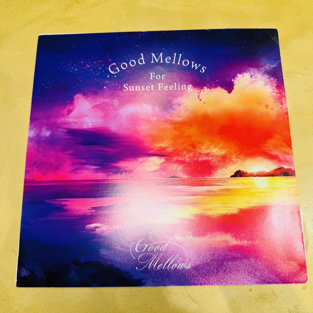 ichinosekiakita's tweet image. 橋本徹さんの告知をして
昔イベントに行っていた！CD一杯持っている、など反応頂いて嬉しいです！

私達夫婦にとってはGOODMELLOWSも最高のシリーズ！DJの時はいつも持ち歩いてます　#橋本徹　#suburbia #freesoul #秋田