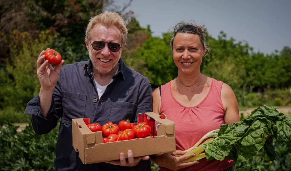#ReportageTV
✨ Les villages du Gard à l’honneur !
📺 Samedi 20 sept. à 21h05 sur à France 5, « Échappées Belles » vous emmène en voyage de village en village… jusqu’au majestueux #PontduGard 💛.
👉 Qui sera devant l’écran ?

📷 © J.ROUSSEL – BO TRAVAIL !
<a href="/EchappeesB/">Echappées Belles</a>
