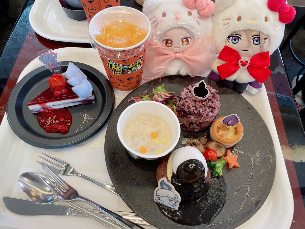 あ、久しぶりです✋🏻（いや久しぶりではないか）
最近別ｼﾞｬﾝﾙから供給がまさかの夢向け(?)で発狂してました。はい。

でもふと…思い浮かんでしまうんですよね…
ｵｽｶｰさん会いたいな……と…(ᐡ߹𖥦߹ᐡ )

やっぱりｵｽｶｰさんまだ好きだ……
先日🌎行ったんすけど可愛いので見てください