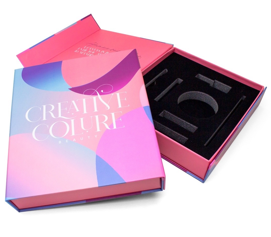 HTDpackaging86's tweet photo. #perfumebox #fragrancebox #paperbox #parfumbox #customperfumebox #perfumeboxsupplier #perfumepackage #perfumescent #scentbox #fragrance #perfume #perfumes #perfumesDubai #fragrances #finefragrance #sunset #dog #vsco #makeup #hair https://t.co/Fv2JydmIsw