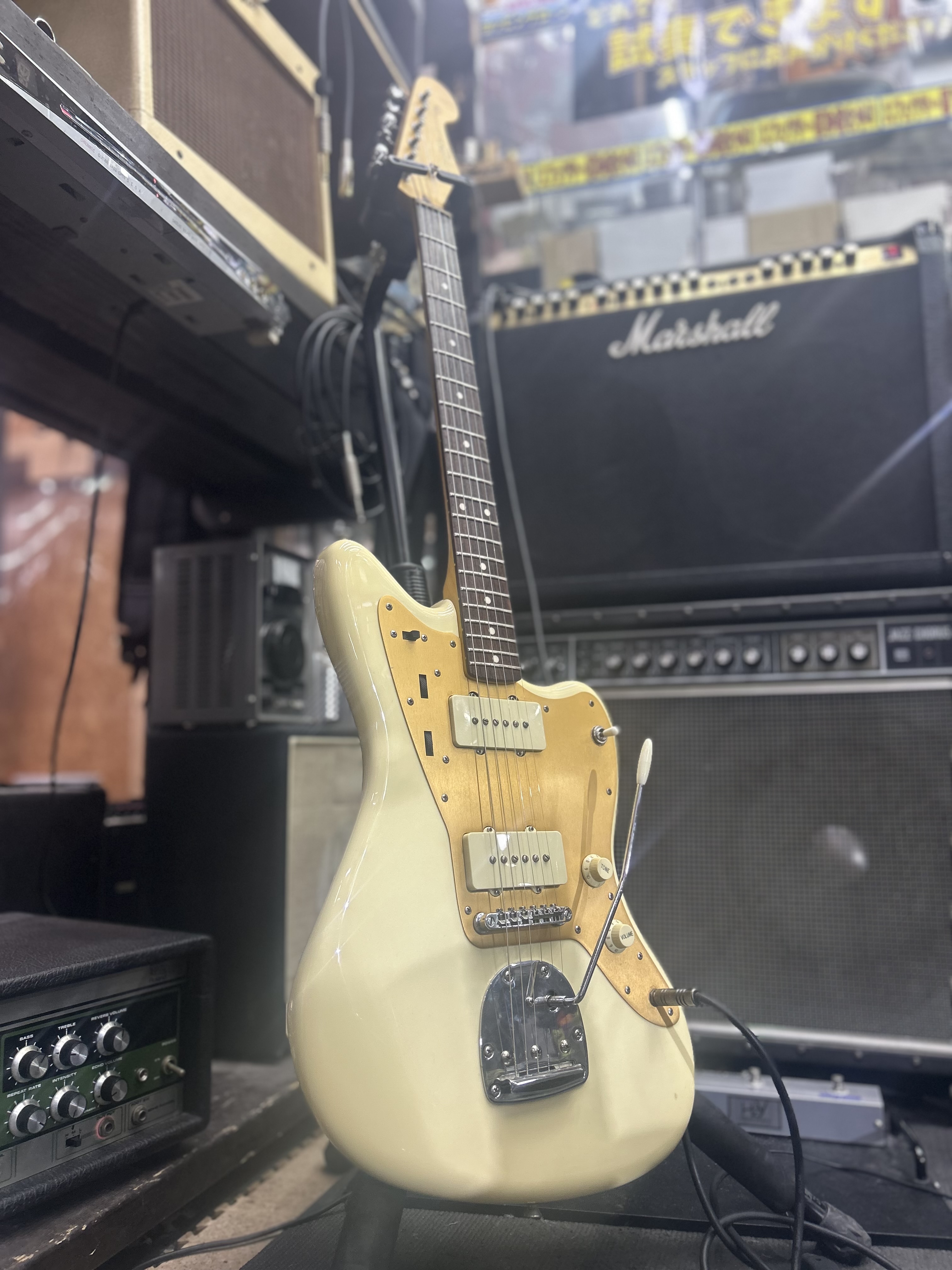(MOD)Jマスシス ジャズマスター Fender Squier J Mascis Jazzmaster IL Vintage White Gitara