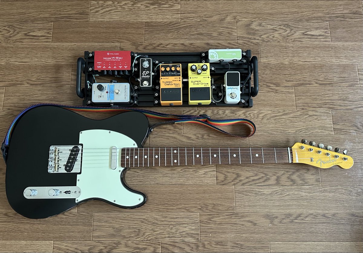 本日の留守番セットです。 ジャパンネックにメキシコボディ。 #fender