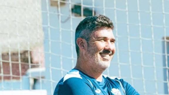 💥Avui toca xerrar de futbol amb els que en saben

🎙️Avui a les 19h, a <a href="/RMarcaBaleares/">Radio Marca Baleares</a>, parlarem amb Luís Blanco i <a href="/miguelmayans/">Mike Mayans</a>, entrenadors del Masculí i el Femení de l'<a href="/atleticbalears/">Atlético Baleares</a>

Deixau aquí les vostre preguntes i les farem arribar als místers👇