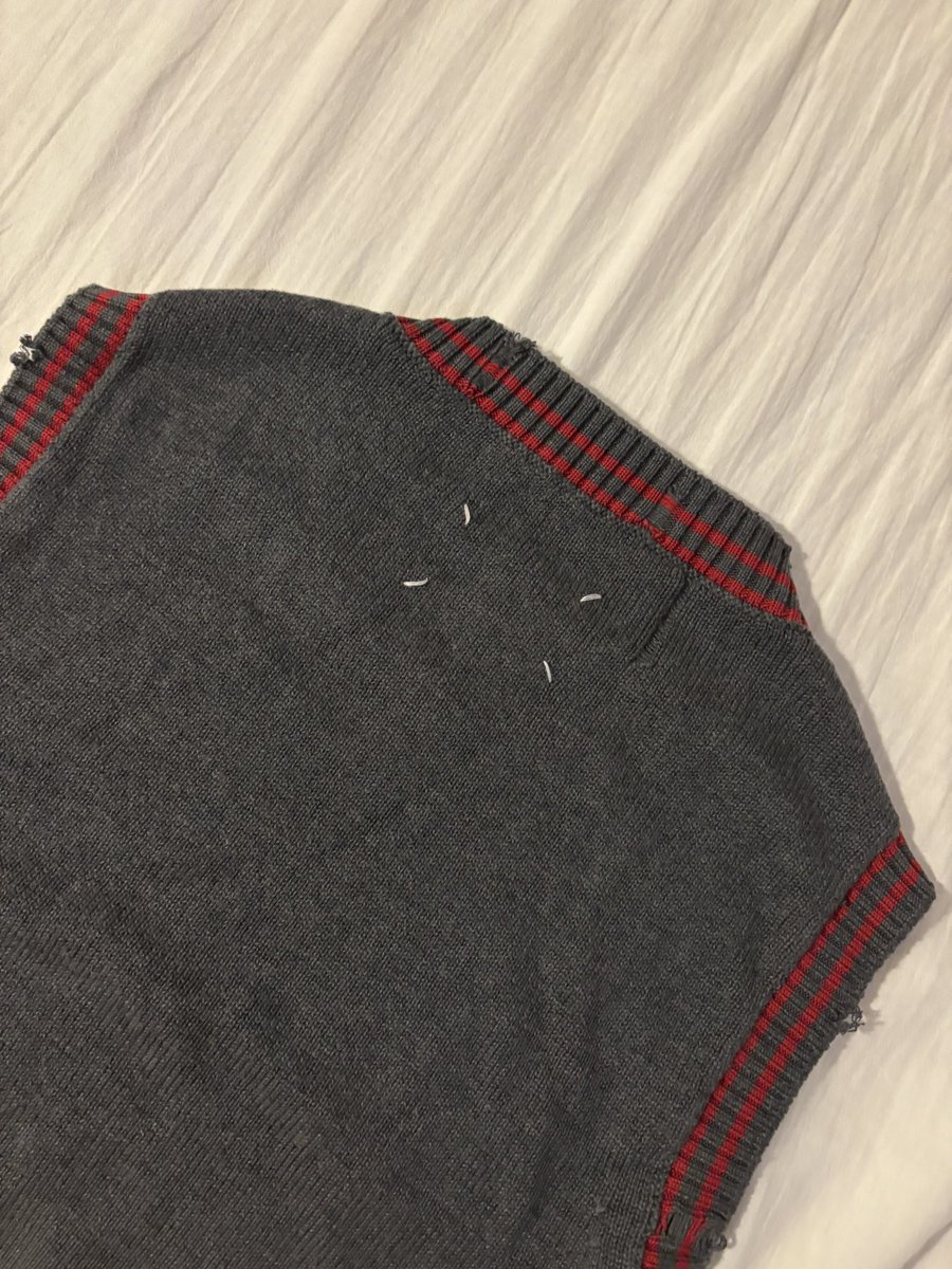 __kho_u's tweet image. 3年前から探していたマルジェラのニット見つけて、ようやく20ssのルックが完成した