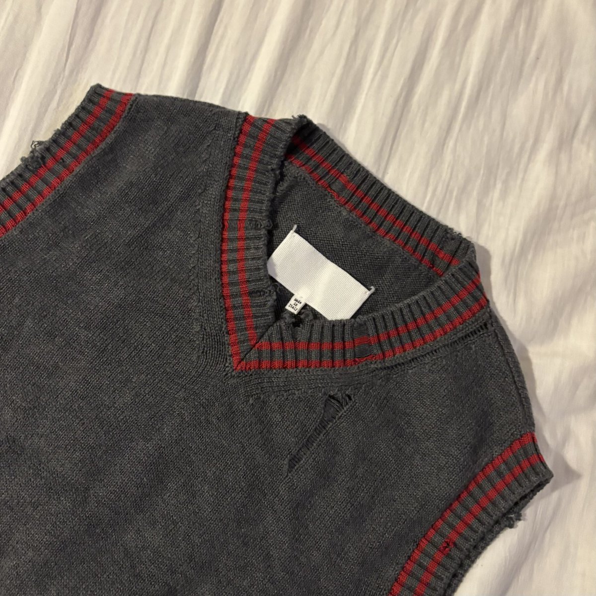 __kho_u's tweet image. 3年前から探していたマルジェラのニット見つけて、ようやく20ssのルックが完成した