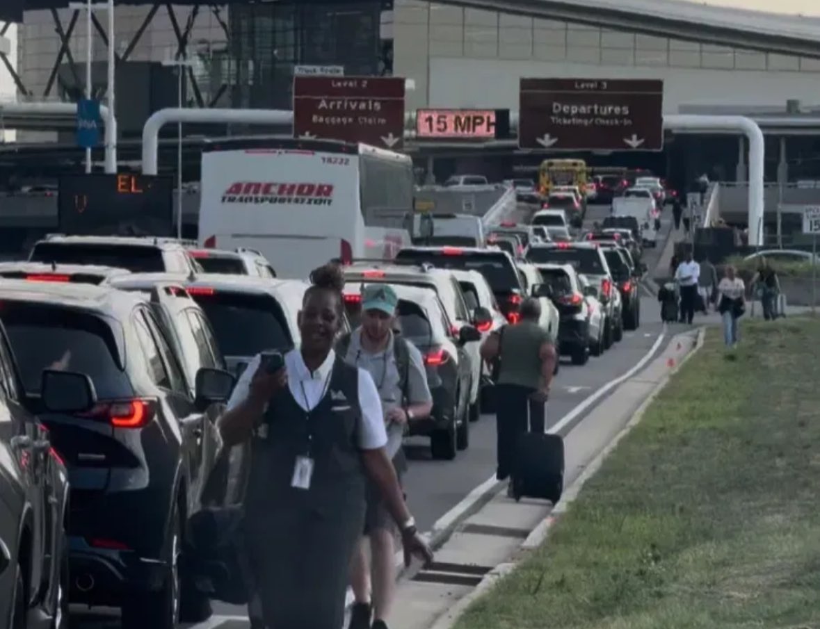 Johnny Maffei (@maffeiinthemorn) on Twitter photo “Unprecedented” backups cause chaos flying in and out of Nashville
$200+ Ubers, missed flights, you name it
TDOT says a crash cleared at 430p but I drove by at 8:15p and <a href="/MaddieNolanTV/">Madeleine Nolan</a> was out there past 9 still covering the crazy traffic: <a href="/FOXNashville/">FoxNashville</a> fox17.com/news/local/nas… “Unprecedented” backups cause chaos flying in and out of Nashville
$200+ Ubers, missed flights, you name it
TDOT says a crash cleared at 430p but I drove by at 8:15p and <a href="/MaddieNolanTV/">Madeleine Nolan</a> was out there past 9 still covering the crazy traffic: <a href="/FOXNashville/">FoxNashville</a> fox17.com/news/local/nas…