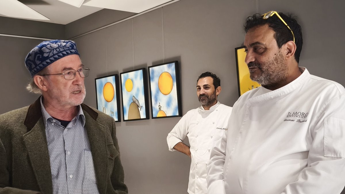 artumagazine.it/2025/09/16/il-…
I fratelli Salvatore e Vincenzo Buttice del #ristorante Il Moro Ristorante Monza hanno presentato il nuovo #menu “Riconoscenza”. L’evento, ispirato agli aforismi dell’artista #AlbertoCasiraghy, ha celebrato 28 anni di attività con un menu brianzolo...