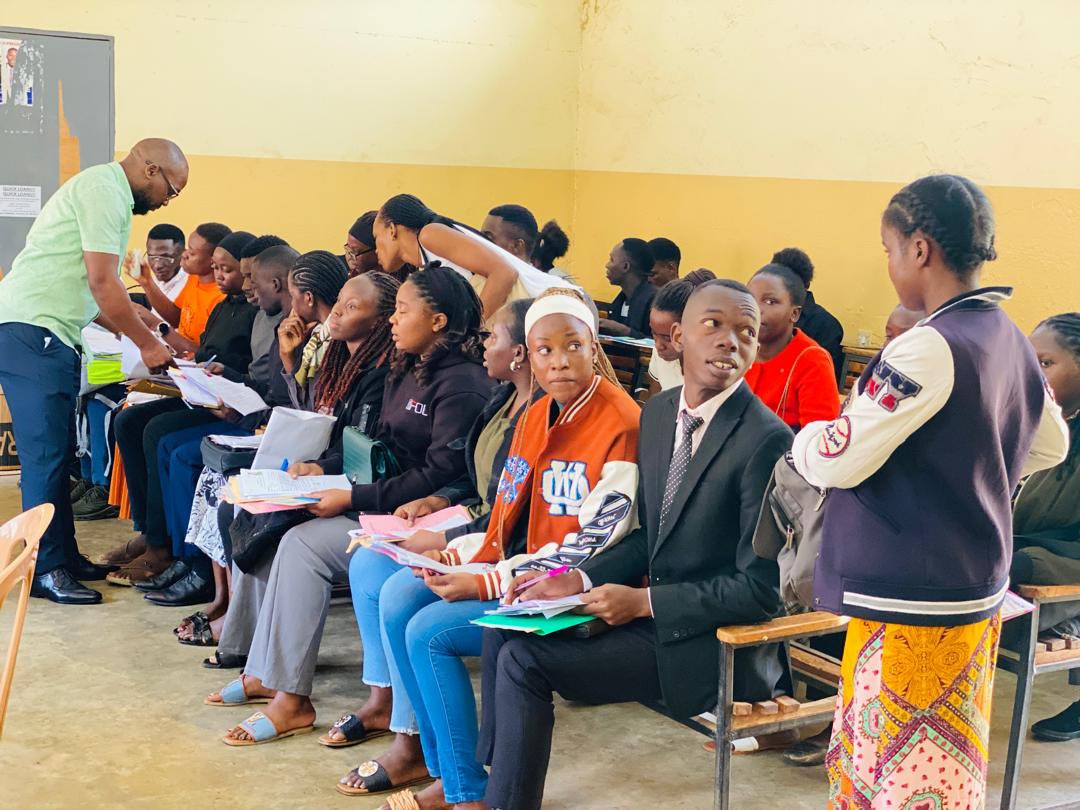 OfficialMubs's tweet photo. All Freshers are reminded that the Makerere University registration has started. You are required to present 
1. An original admission letter 
2. O and A level pass slips
3. A birth certificate 
4. An ID from your former school/institution 
5. Receipts for tuition payment and National council 
@Makerere