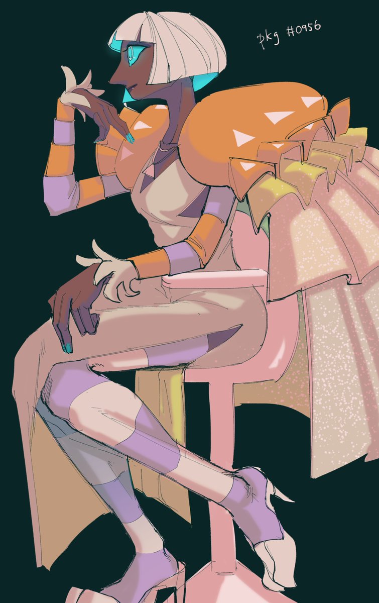 pkg #956
ダチョウだから脚はがっしりしてる