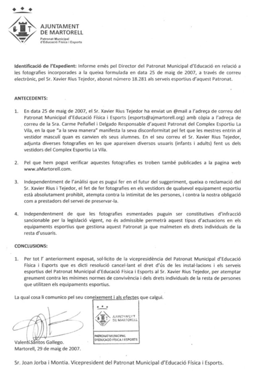 himalaiapodcast's tweet photo. Sempre està bé recordar que a este borinot se li va prohibir entrar a la piscina de Martorell per fer fotos a menors a l'interior dels vestuaris https://t.co/GtGRz9ngI4
