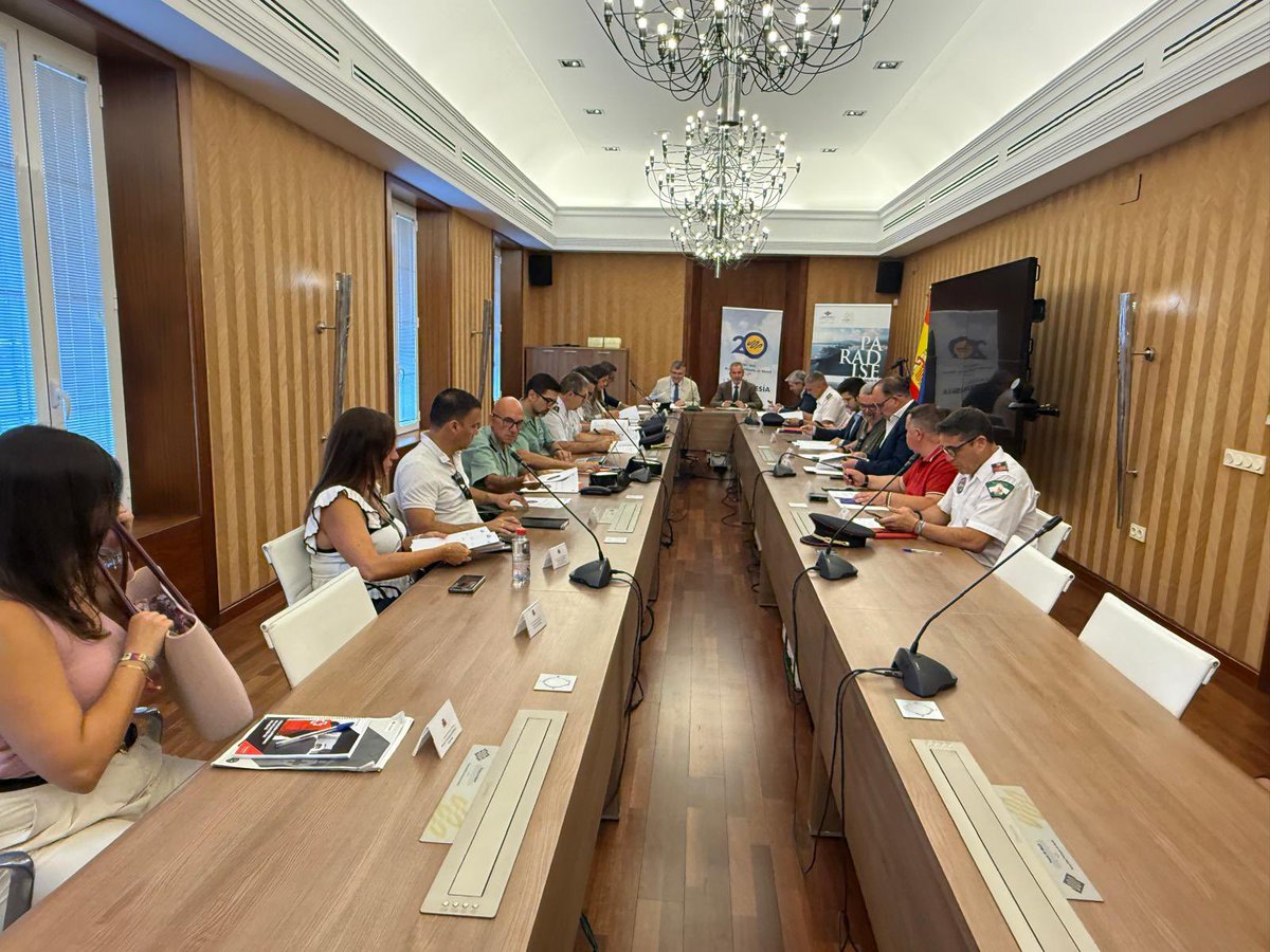 <a href="/puertodemotril/">Puerto de Motril</a> ha cerrado la Operación Paso del Estrecho 2025 con 127.208 pasajeros y 32.768 vehículos, lo que supone un incremento del 17% en viajeros y del 14,7% en vehículos. 🚢⚓️
#20aniversarioAPM