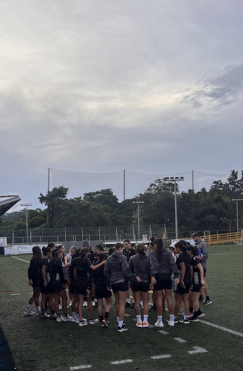 ¡Buenos días! 🧡🖤