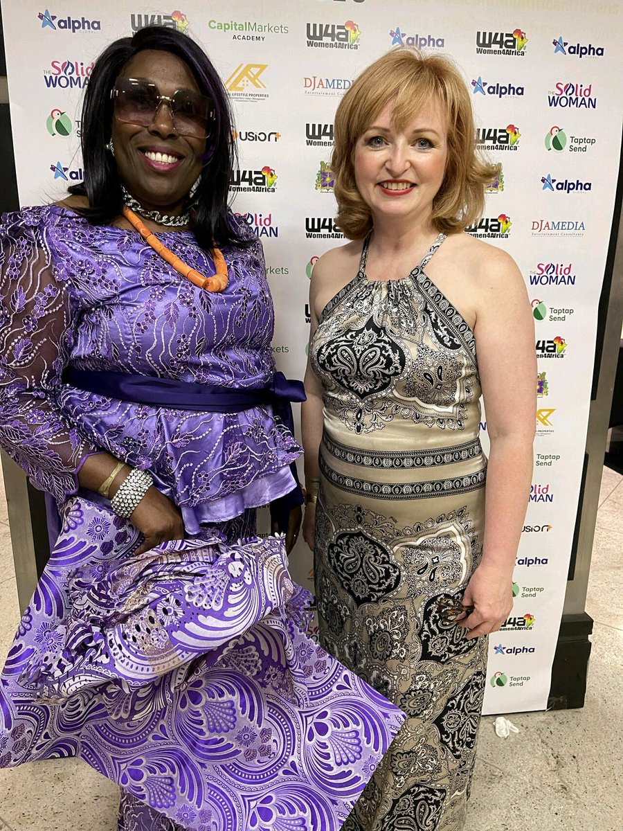 Women4Africa's tweet image. At every #Women4Africa event you are guaranteed to meet new people so always make sure you have the 3 Cs in mind, Clarity, Connection, and Collaboration. 

#NetworkingWithAPurpose
#Women #Network #Clarity #Connection #Collaboration #Networking #Opportunities