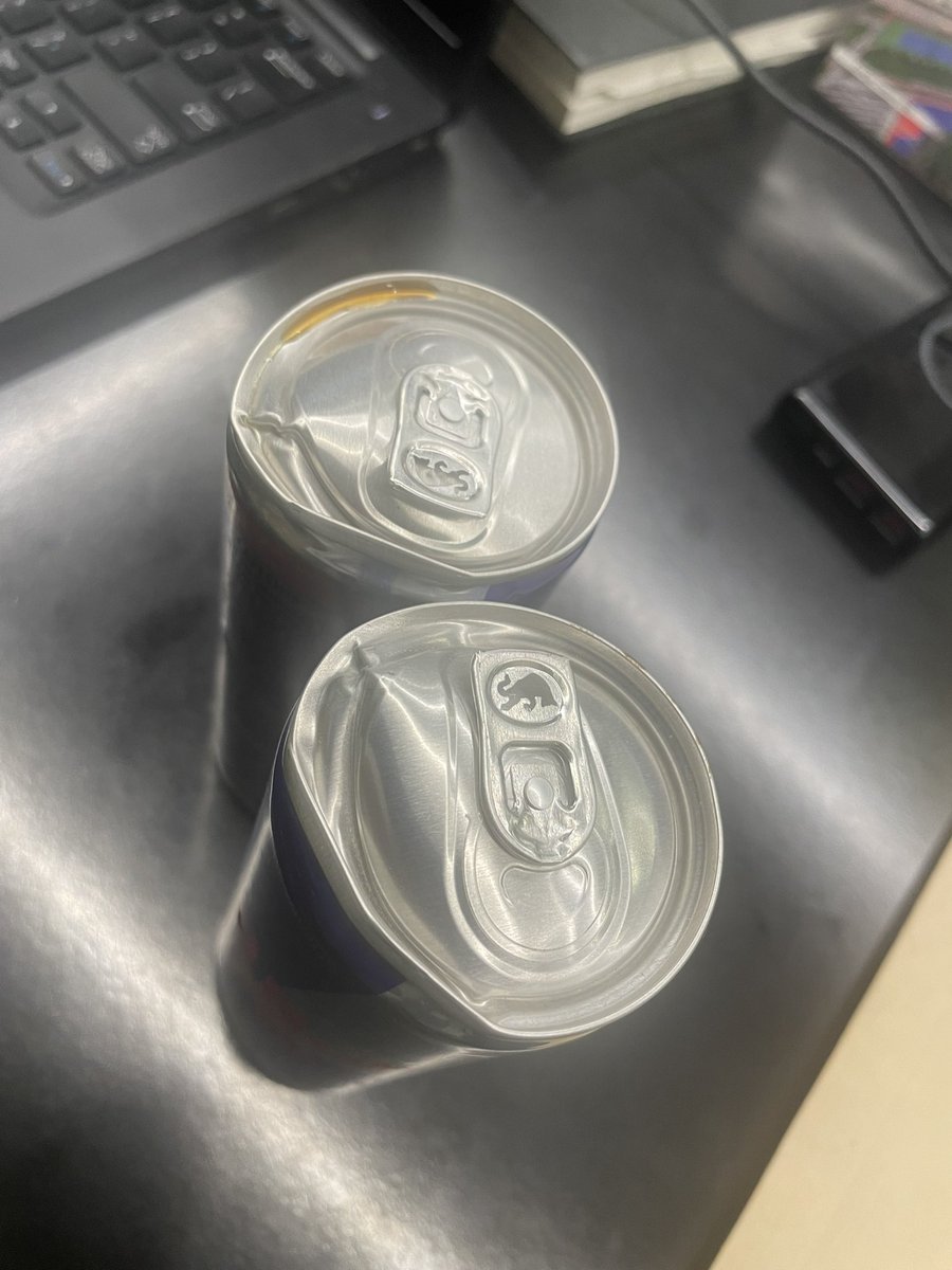 sikanderbang's tweet photo. @JioMart pathetic support forced to tweet this regarding order number 17574843080253088A
Given defective product and Cc says they have no proof of my complaint , enclosing proof of my call to you on 12th September 2025
2 Redbull cans are damaged and leaking , you Cc has no idea https://t.co/1eGT0vSXND