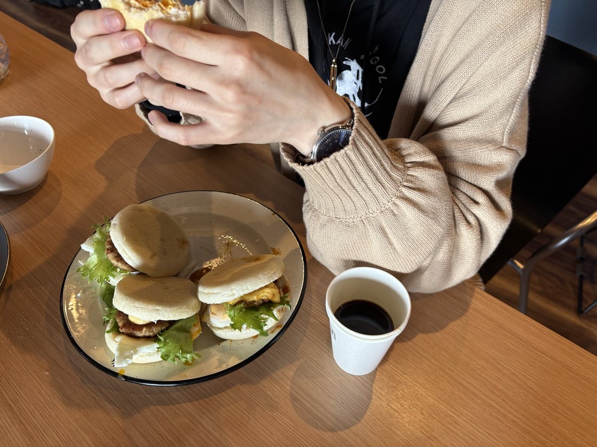らら、るも、ちは、玉兎の静岡グランピング旅終わってしまった...腹ちぎれるぐらい笑ったしちはれはみんなの朝食作るし良い旦那になってくれ
