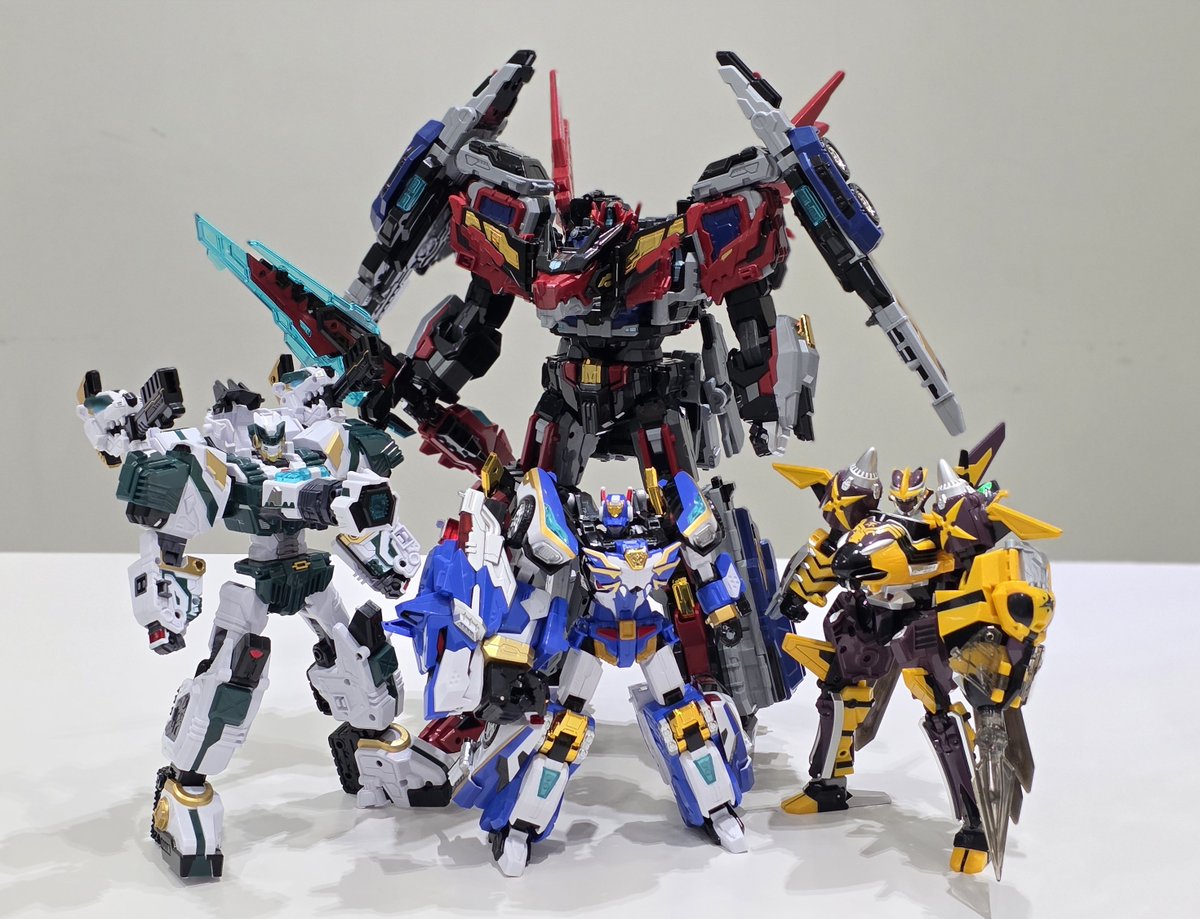 W시즌 메탈카드봇 4종 집결!
#메탈카드봇 #メタルカードボット #MetalCardBot #헤비아이언W #ヘビーアイアンW #HeavyIronW