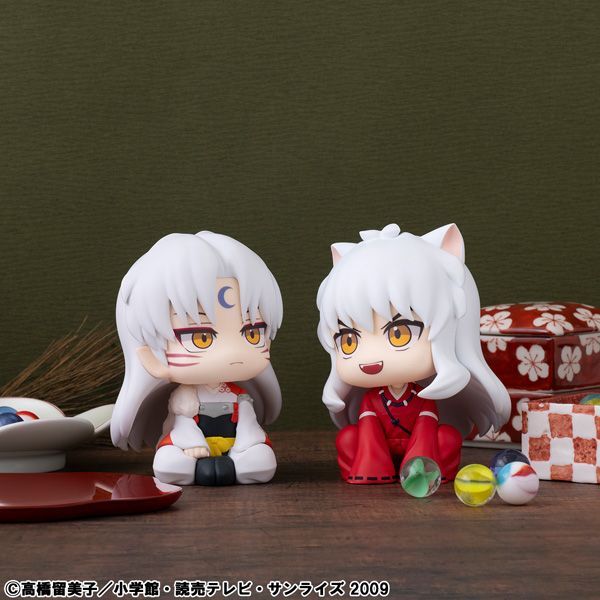 🐕 Your favorite demon brothers can now watch over you with their new "Look Up" figurines! The line features chibi versions of the demon half-brothers with the option to move their heads!

⬇️ Pre-order today!
🛒 buff.ly/6PeEin4
📆 Release Date: March 2026