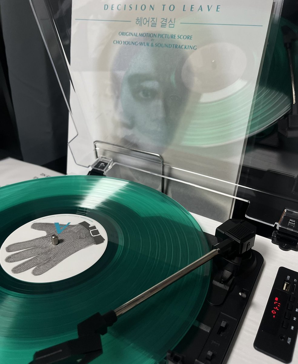 #내가바로박찬욱찐팬 #어쩔수가없다 <a href="/CJENMMOVIE/">CJ ENM Movie</a> 
제에발 개봉 당일 GV 저여야만해요 
영화 보고 배우 + 감독 GV까지 완벽한 마무리로 끝낼 수 있기를 바라며 !!