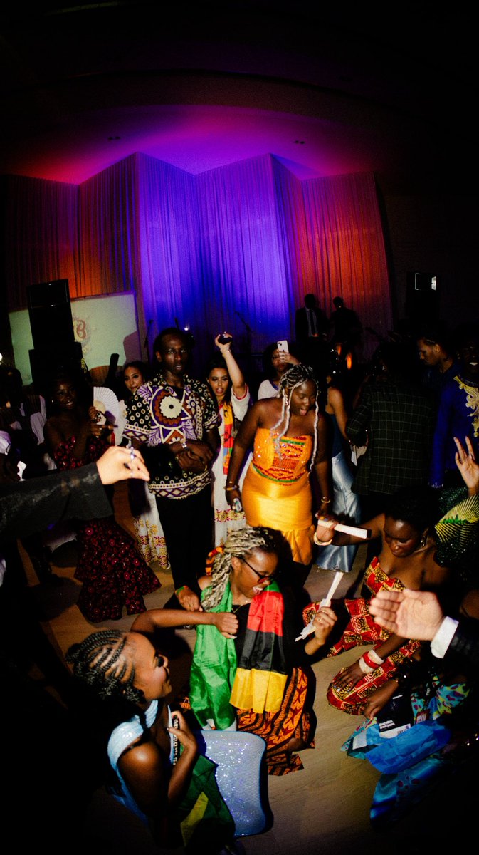 wwallybeetles's tweet photo. These Afroball photos are gonna feed generations https://t.co/l5QewY161x