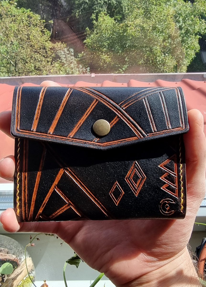 Cuirs D'Onyx tweet media