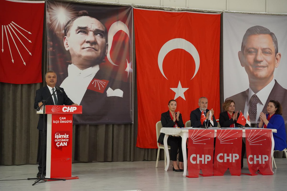 Çan İlçe  başk.İlhan DEMİRAL yeniden görev alarak güven tazeledi.Ve yeni yönetimini tek tek tanıtarak aday olarak sandığa taşıdı.Ve il kongre delegeleri ile beraber seçilerek CHP Çan ilçe kongremizi tamamladık.
#HerkesİçinCHP
<a href="/chpcangenclik/">CHP ÇAN İLÇE GENÇLİK KOLLARI</a>